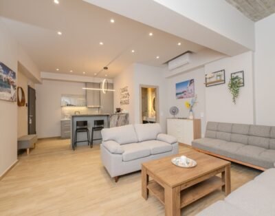 Saint Mykonos Apartment in Piraeus